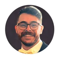 Andrew Headshot